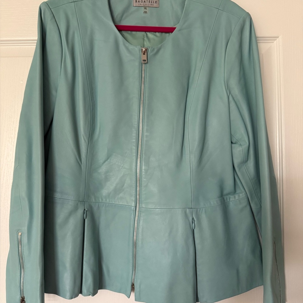 Bagatelle Mint Leather Zip-Front Jacket in mint Condition